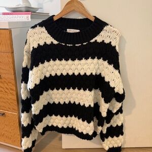 All in Favor Black & White Chunky Stripe Knit Sweater ✨